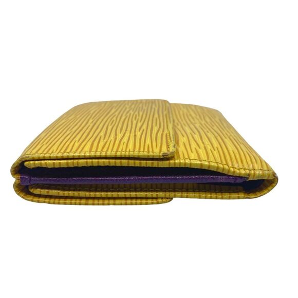 Vintage Louis Vuitton EpiLeather Elise Wallet - 4.25”W x 4”H x 0.75”D - Picture 8 of 9